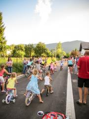 Naselje Mlaka dobilo asfaltno prevleko in novo infrastrukturo 1